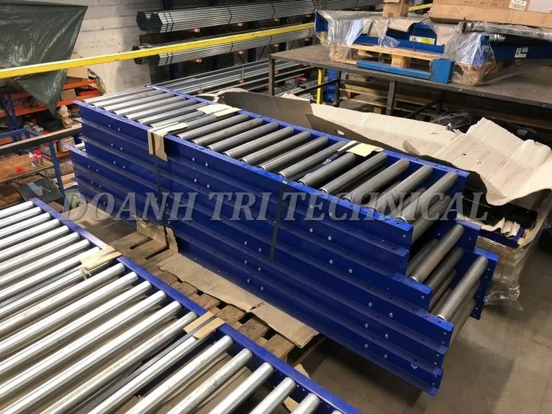 Băng tải con lăn trọng lực (tự do) là gì? Tổng quan về băng tải con lăn trong các ứng dụng sản xuất Công nghiệp