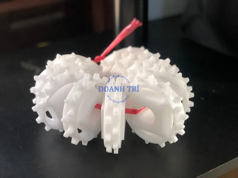 BÁNH NHÔNG HAI DÃY BĂNG TẢI NHỰA 2520